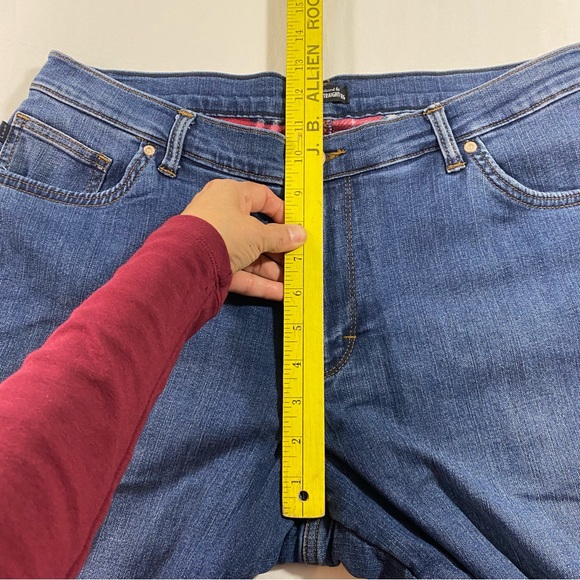 Lee Jeans Women’s 16 Straight Leg Relaxed Flannel Lined Jeans Winter jeans denim - Picture 7 of 8